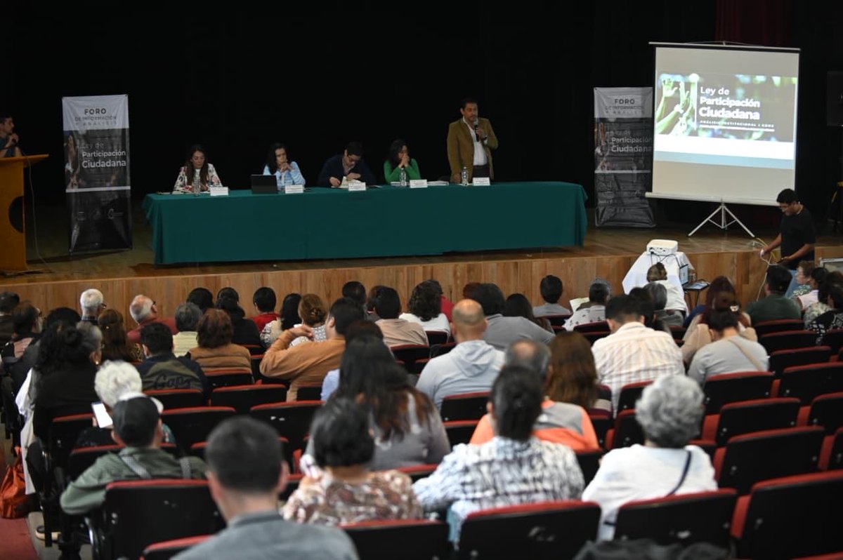Robertocacr's tweet photo. El pasado viernes realizamos el penúltimo foro de Análisis y Discusión de la Ley de Participación Ciudadana en la alcaldía Xochimilco. Tuvimos un diálogo abierto y plural con las vecinas, vecinos e integrantes de las COPACOs de Xochimilco. 

Las Comisiones de Participación Comunitaria son la voz viva de nuestras colonias, barrios y pueblos. Seguimos recorriendo la capital para consolidar el poder popular y construir la democracia participativa desde abajo.

¡Gracias @AngelTamarizS por el liderazgo en este proceso tan importante de diálogo sobre la ley de participación ciudadana!