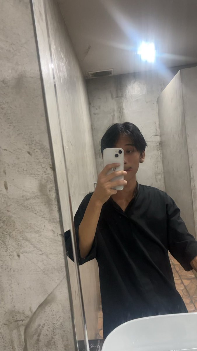 FuK86157957's tweet photo. เมาแอ๊ #โคราชในเมือง https://t.co/oyag0cRU5i