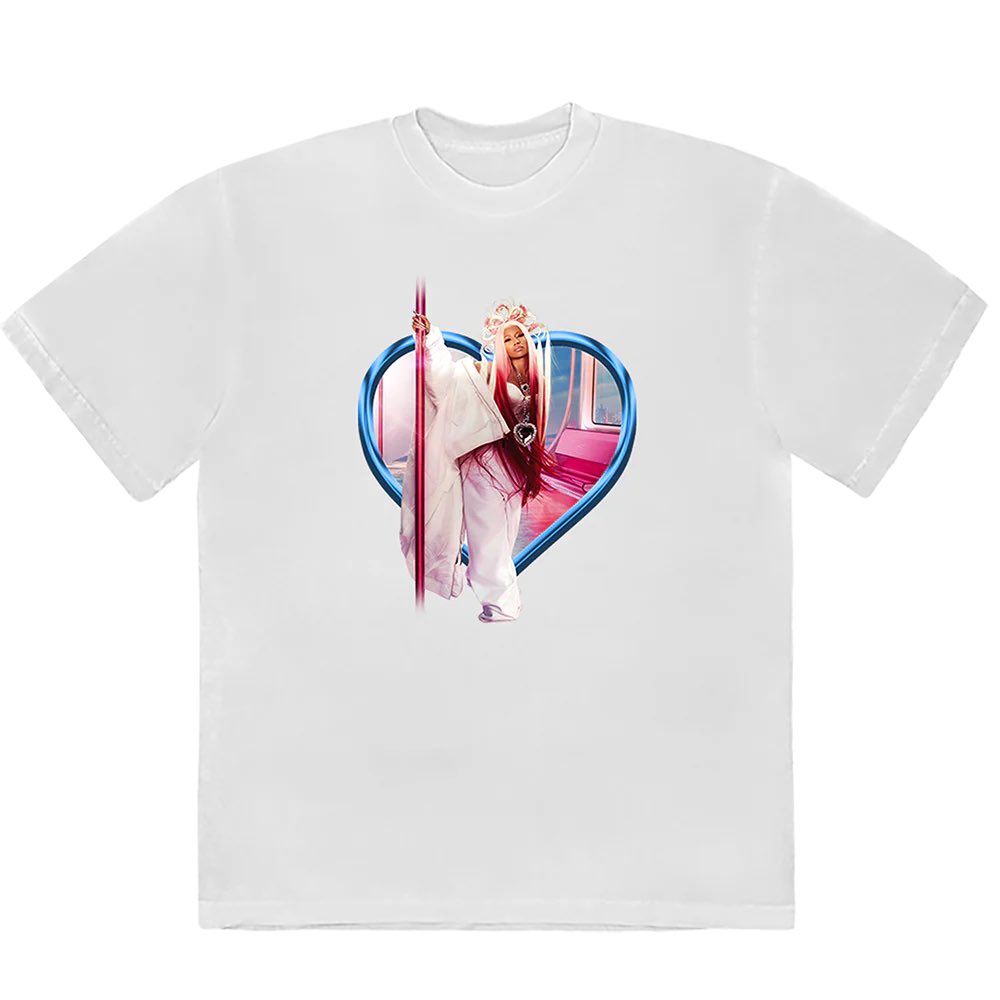 ShopWithNicki's tweet photo. SALE: #PinkFriday2 Heart Frame Tee @NICKIMINAJ at @RepublicRecords 

$30 (25% off Labor Day Sale)

https://t.co/nLj0C9iuaJ (@RepublicRecords) https://t.co/PUeFPlcfJT