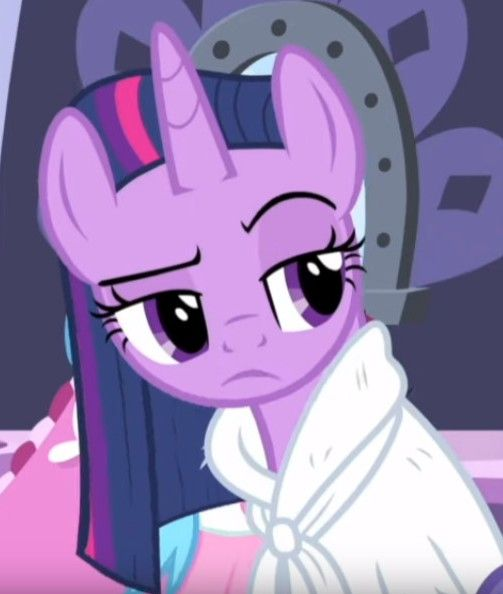 madeofcandyy's tweet photo. Mane 6 who have natural straight hair  😸 https://t.co/xU1XDVfSyN
