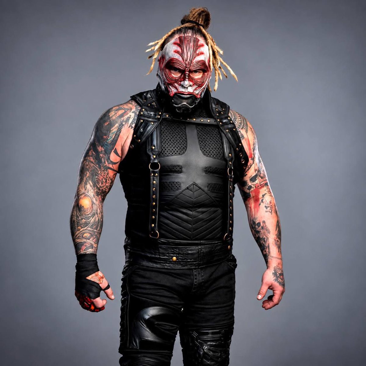 bakingjason's tweet photo. Amazing photos of @Windham6 wearing the “Sixx” mask and gear. (Unofficial name that myself, @Nick_Manfredini & Hoot were calling the character) I’ve never seen these since we did this photoshoot back in 2022. Windham wanted to try something new before bringing back the Fiend. A character that like Windham was always evolving, changing, modifying itself. A calculating ever changing machine. The bio mechanical fingers, the iron jaw, the harnesses, even the homage to human anatomy in his gear, jacket, and mask was all part of the character’s evolution. And all that could have been ⭕️ (Mask created by myself & Brian McGuire. Gear @SandyMimpson )