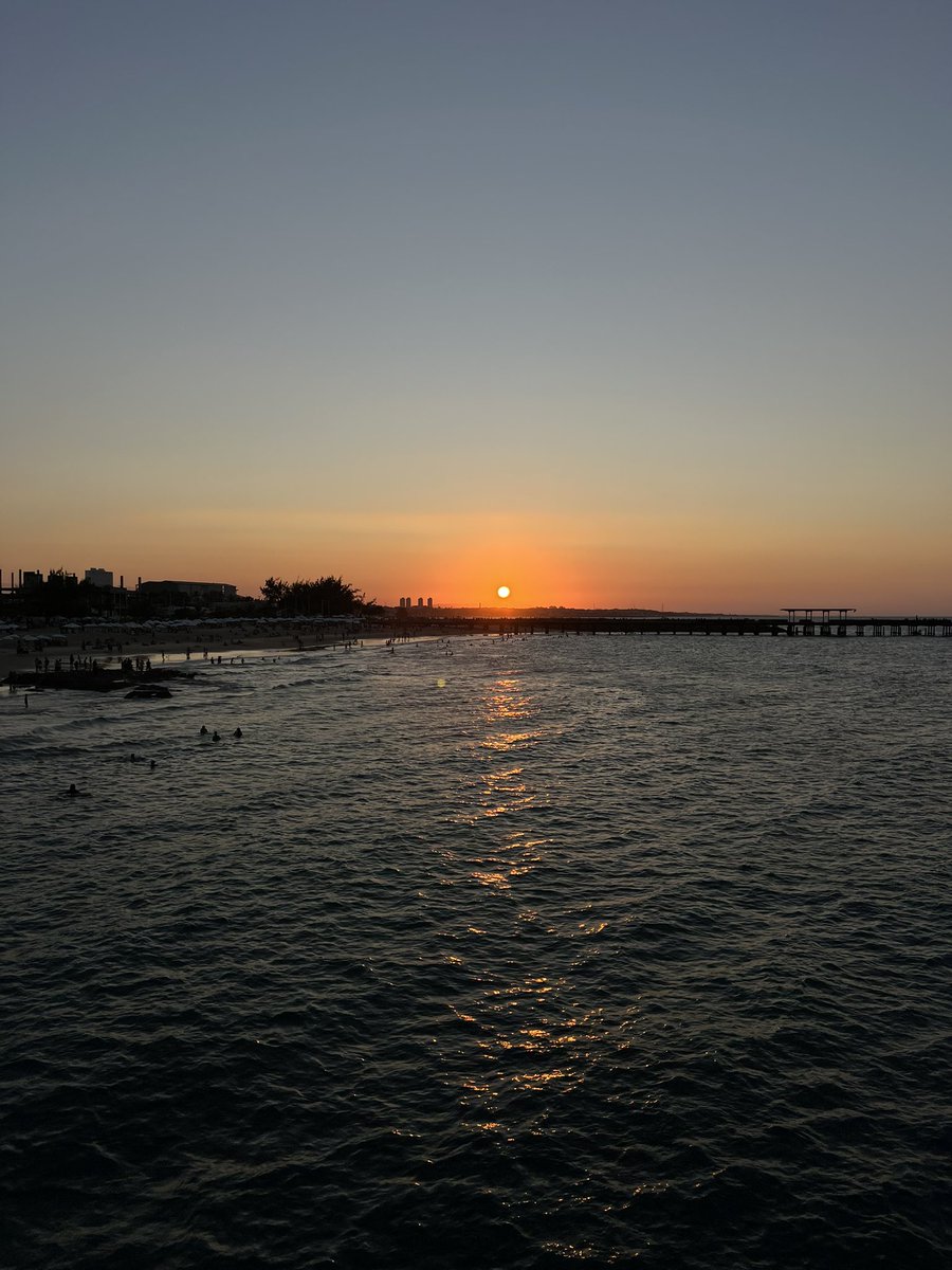eujott4's tweet photo. Final de tarde em Fortaleza é um ngc mágico https://t.co/e4gJT7jGTv