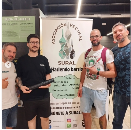 AVVSural's tweet photo. Una tarde entretenida jugando el Torneo de Commander Ultrabudget en https://t.co/wsBKkYfeB7 Mucha diversión y buen ambiente. 😀🀄️🎲
¡Enhorabuena a los ganadores! Estad atentos a proximas convocatorias y actividades de la asociación 💚🧡✅ #Alcorcon #FiestasAlcorcon2026 https://t.co/ssKuPkbJOI