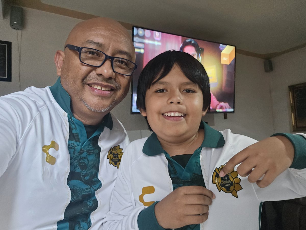 CesarGlezH's tweet photo. #TuLigaLateAqui
@TUDNMEX @MiCanal5  apoyando a nuestros Guerreros!! Saludos desde Durango https://t.co/SPLHZDwNKM