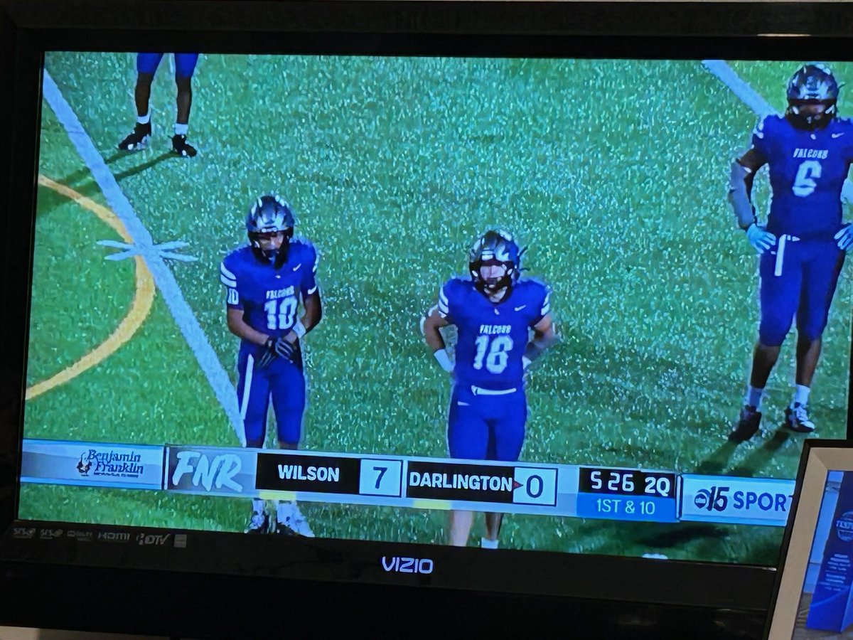 SimonWhale28739's tweet photo. Some fun with touchdowns sprinkled in. Week 3 L 30-33 2OT.
QB/ATH : 3 TD, 205 all purpose yards, 11/20 through the air, 49 on the ground, 1 fumble recovery. @CoachJJohnson26 @FalconDhs @DarlingtonFB @darlingtonhigh @DPKlutch7 #letitfly #PREY
https://t.co/2LawYhVTNw https://t.co/MIyOyimBiV