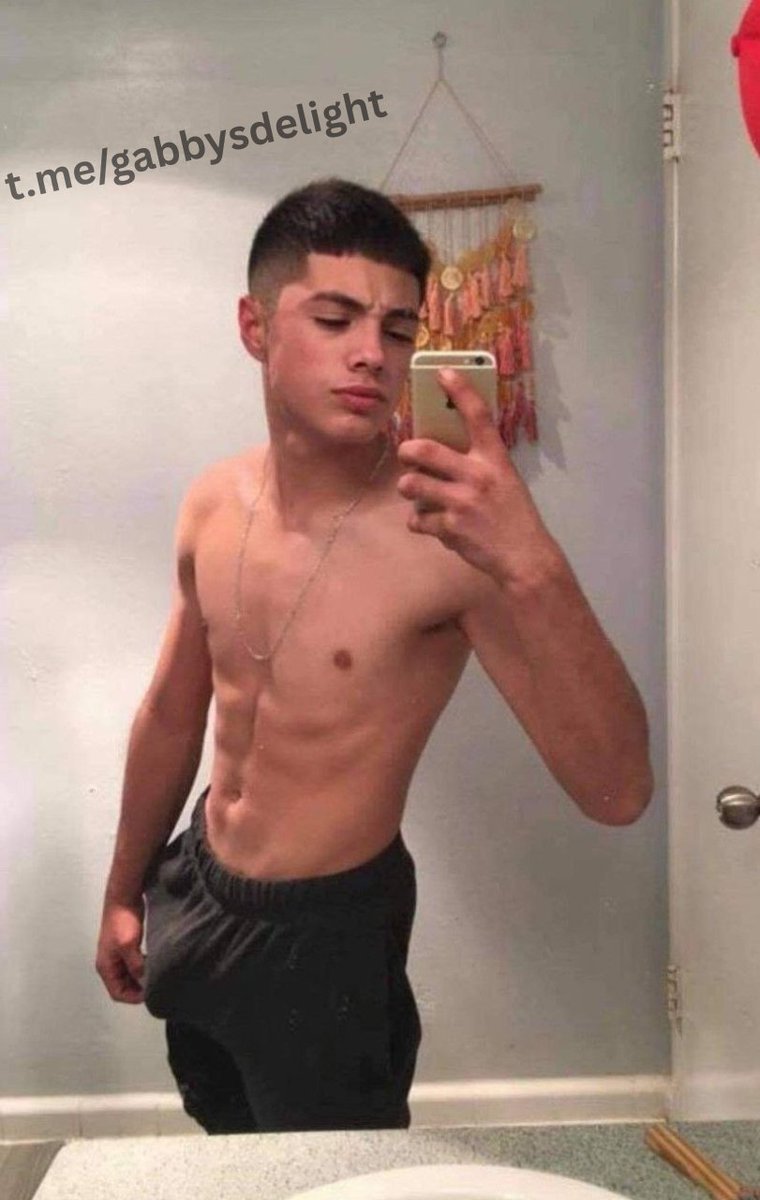 idk458951's tweet photo. straight baited boy, add https://t.co/Ju7TQYwmIr Custom bait request and 1000+ pre baited files! #bait #baited #boy #kink #fetish #dick #gay #porn #snapchat #tiktok #tiktokboy  #str8guyseduced #baitedboys #str8 #baitedteens #baitedteen https://t.co/Aat9mJ19ij