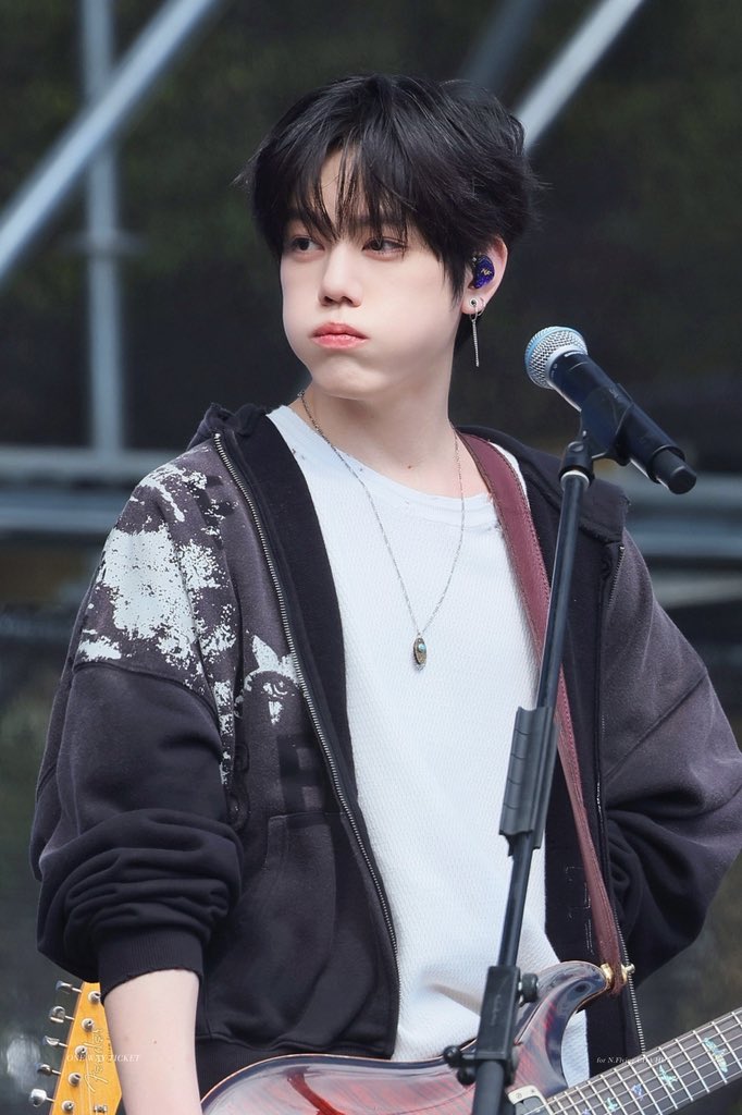 onewayticket712's tweet photo. 260906 #차훈 https://t.co/r5kLN54oRb