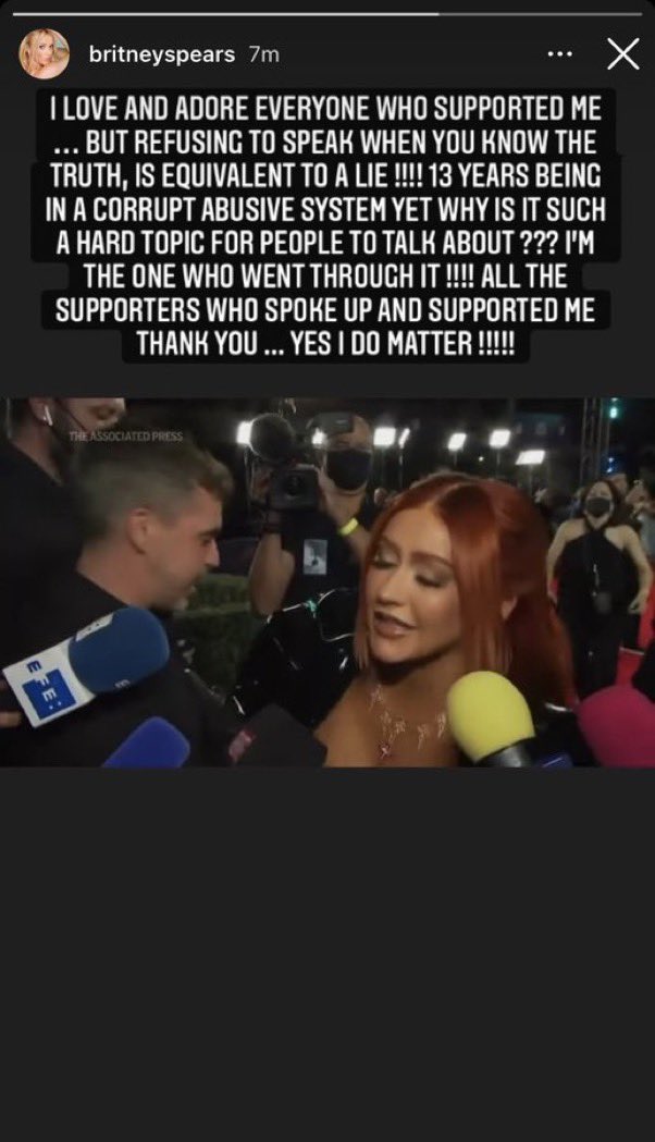 grxndesenigma's tweet photo. britney spears was messy as fuck for this 😭 https://t.co/ylFKP7l7Fk