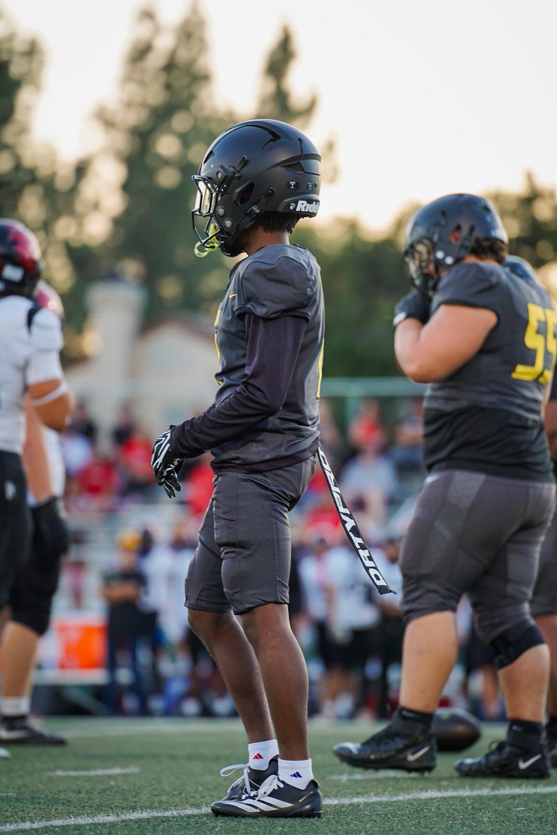 _sonic6's tweet photo. Check out my week 2 highlights vs Murrieta Valley… https://t.co/Wk5hJCcFdf 

- 4 Receptions 
- 71 Rec yards
- 1 Touchdown

@BrandonHuffman @GregBiggins @Coachrogers76 @D_Co0p @CoachGTesss @ThomasFreyMP @CoachDeeWR @ChadSimmons_ @adamgorney @BlairAngulo https://t.co/QKFsxGQcAo
