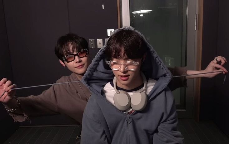 psidojake's tweet photo. #nichojoo —— You’re cuter than my boyfriend. 

Euijoo vivia em um relacionamento fadado ao fracasso, tinha consciência disso, entretanto, seu melhor amigo que sempre o tratou como um príncipe começa a ficar atraente até demais, e consome todos seus pensamentos todos os dias. https://t.co/ywYtlrn7rC