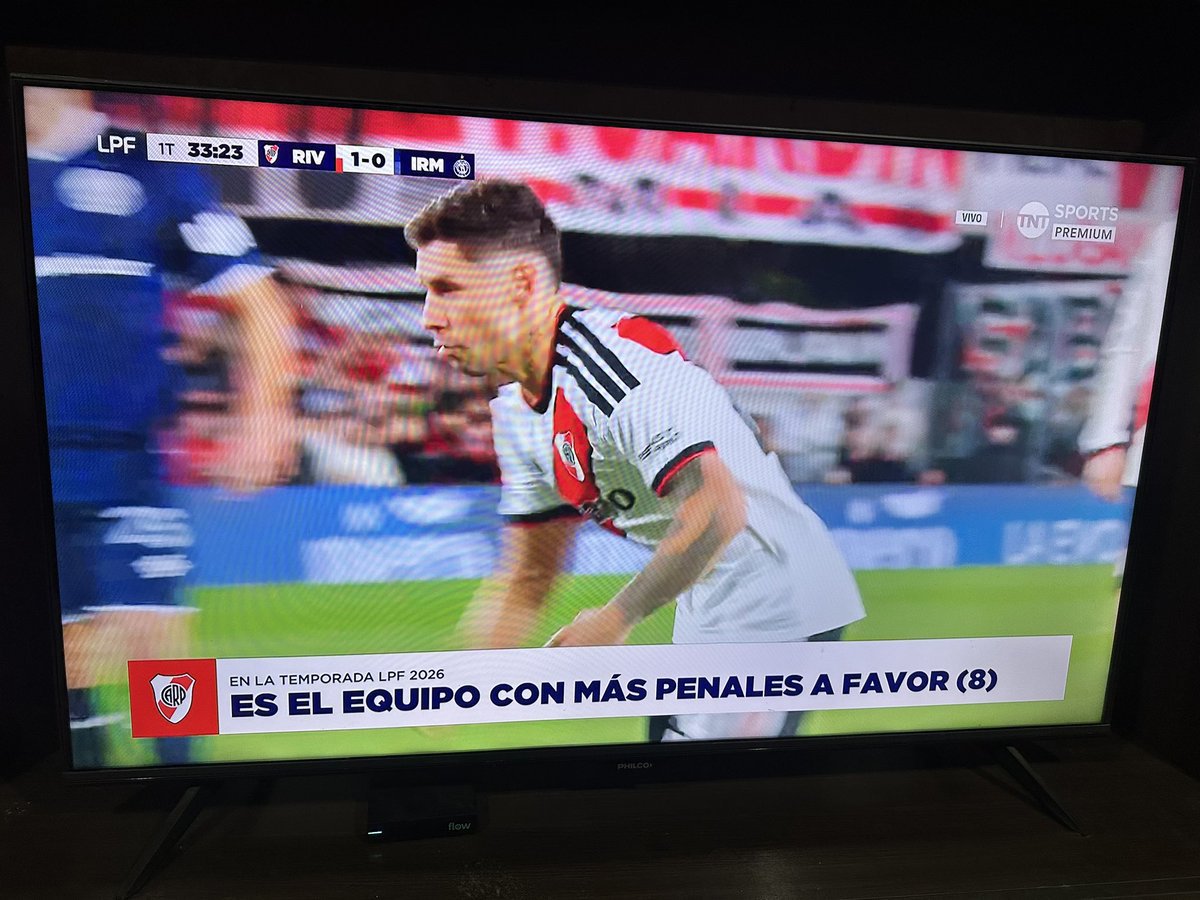 elfranklin_12's tweet photo. Pero como? Si frabigol y peronillo me dijeron que a boca lo benefician https://t.co/vzGVcZsTxV