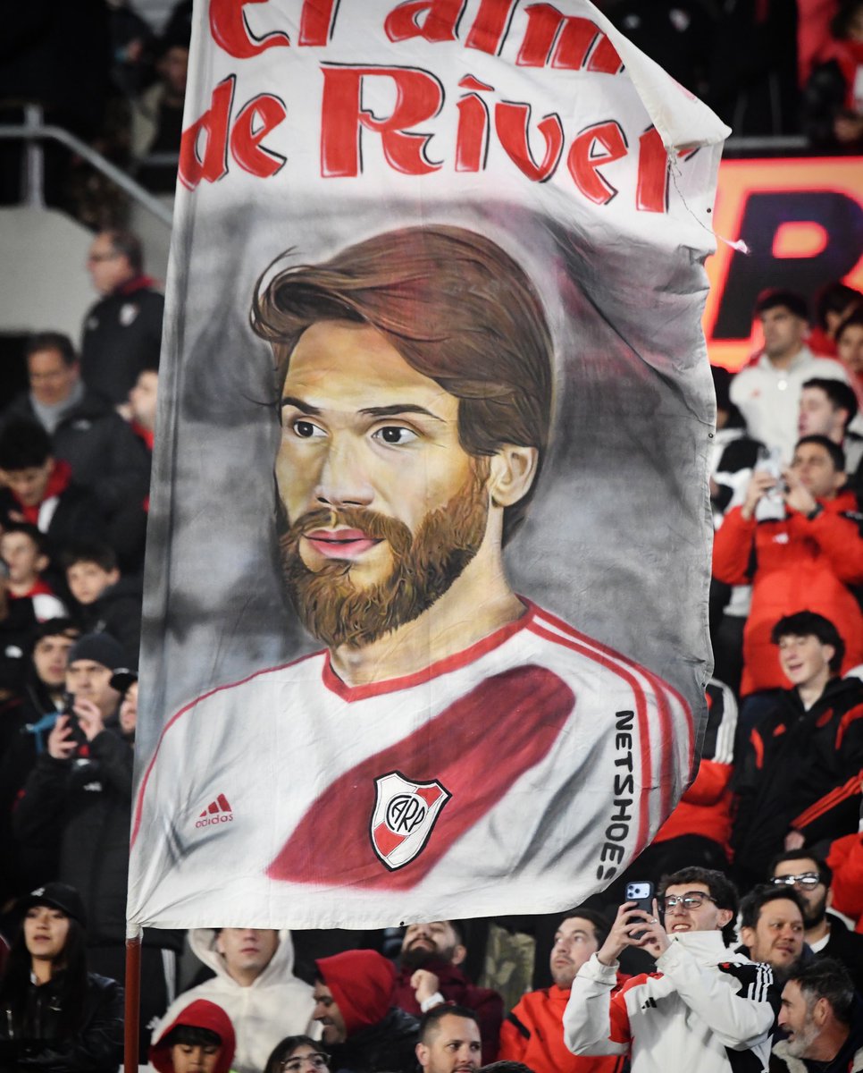 fedeperetti's tweet photo. River te necesita, Leo 🐔 https://t.co/XjANGNSYII