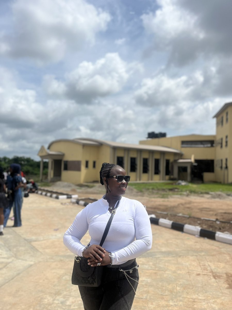 aya_obah's tweet photo. Last lap, best looks. π₯πβ¨
#FinalYearWeek #uniosun https://t.co/4gtPCMRgMP