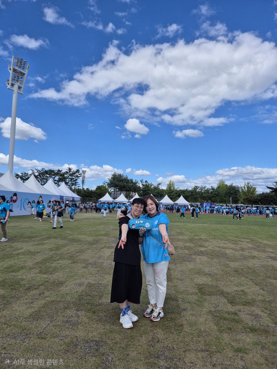 smile94516543's tweet photo. 임영웅고양스타디움콘서트
의 감동을 가슴에 품고
장애부모로, 주간활동서비스센터장으로
남은 2026년도 잘 버텨보겠습니다.

임영웅의 노래가 나를 다시 일으켜 세웠듯,
나도 누군가의 하루를 지켜주는 사람이 되겠습니다.

#임영웅고양스타디움콘서트 #영웅시대 #건행 #다시살아갈힘
@limyoungwoong https://t.co/Oy8BS2jESs