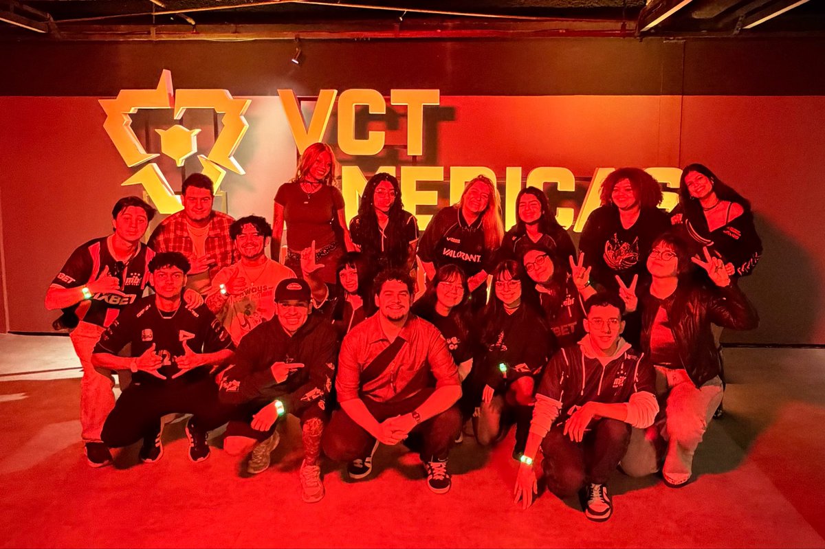 vlrsant's tweet photo. Isso não é nem metade dos participantes do grupo, mas aqueceu meu coração.

Obrigado, pessoal! Eu não ajudei vocês; foram vocês que me ajudaram.

❤️ https://t.co/01BmbaAqiI