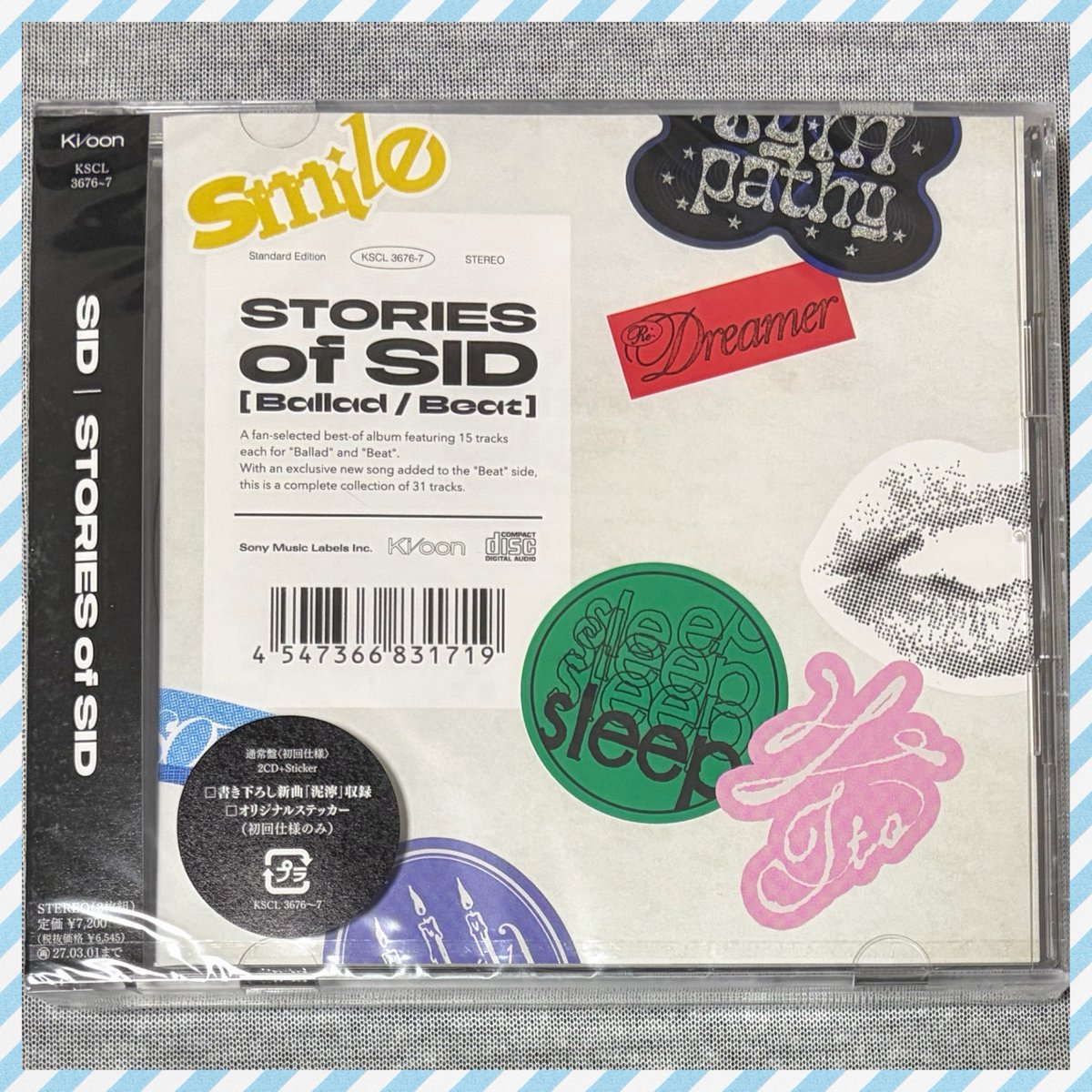 winwin_Records's tweet photo. シド『STORIES of SID』

キャリア24年目にして初のリクエストアルバム。
珠玉の名曲群を辿りながら、“あの頃の僕らは大人すぎたね”と、バンドの歩みそのものへの懐古ともとれるフレーズが印象的な新曲「泥濘」を終着点とする流れも秀逸。
ちなみに私は「Sympathy」「恋におちて」に投票しました🗳️ https://t.co/vn4DmYDNL6