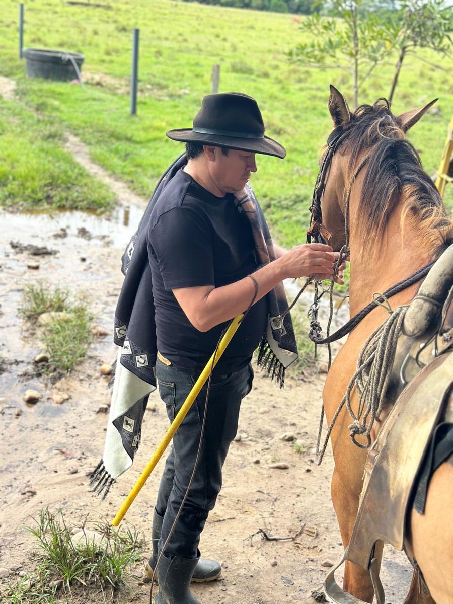 OmarFuentesV's tweet photo. Campesino nací, campesino me muero. A mi no me vengan con cuentos chimbos de dialéctica que nos los acepto. https://t.co/IMEcfsL0Zv