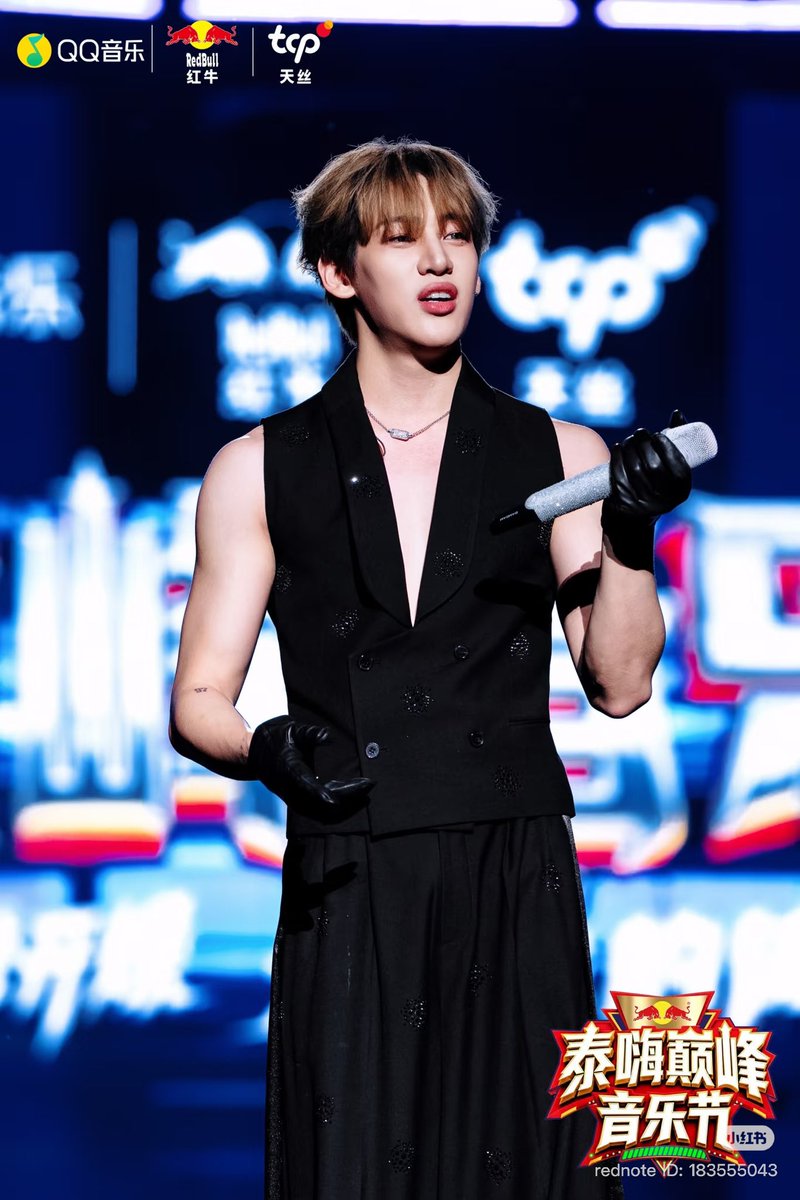 mootyBB's tweet photo. มันเขี้ยว

#VeryThaiDianFengxBamBam https://t.co/7wBZ45Ku5d