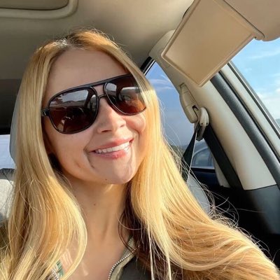SarahCloneudmr tweet picture
