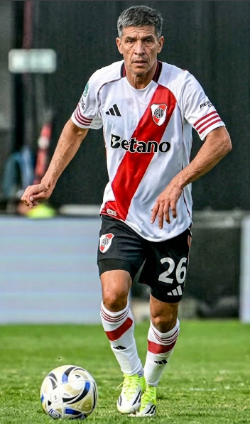 NinersCARP's tweet photo. @_crisenberg_ debut y gol del pibe https://t.co/YsneBgnl5V