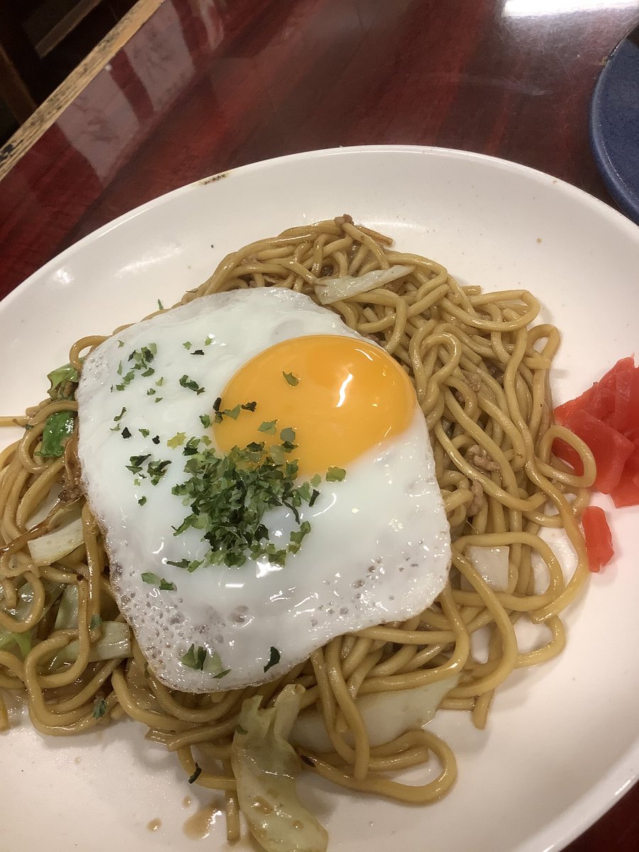 waters22221's tweet photo. 横��焼きそばと盛岡冷麺 https://t.co/VZiGHpDMxL