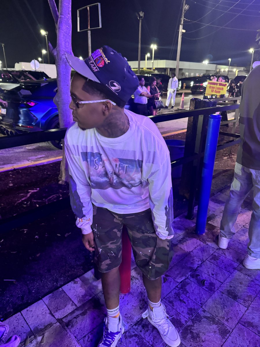 barii2_'s tweet photo. I could care less do this shit to remind em https://t.co/xR0g8AJfA4