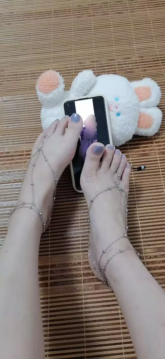 zj021125's tweet photo. 想被曝光的还不快滚过来找职高妈妈 https://t.co/HLYK1UUcd3