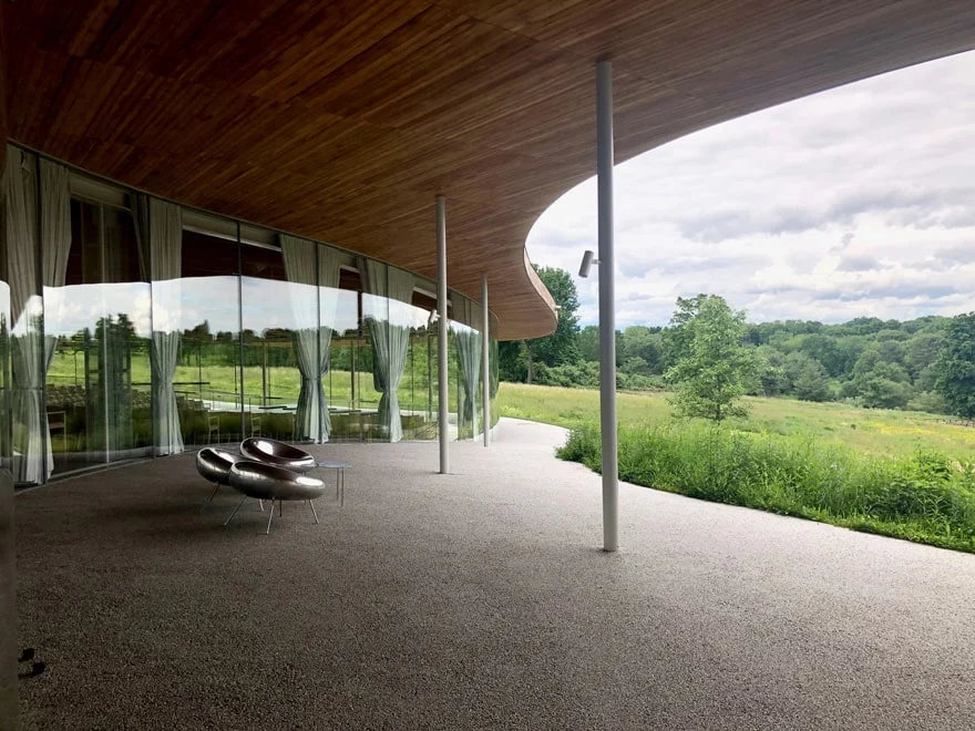 _rachelbraun's tweet photo. If anyone is looking for a little day trip tomorrow, you should go to Grace Farms in New Canaan and bring a book. 

Photos don't do it justice. https://t.co/0yrKQ9vrEa