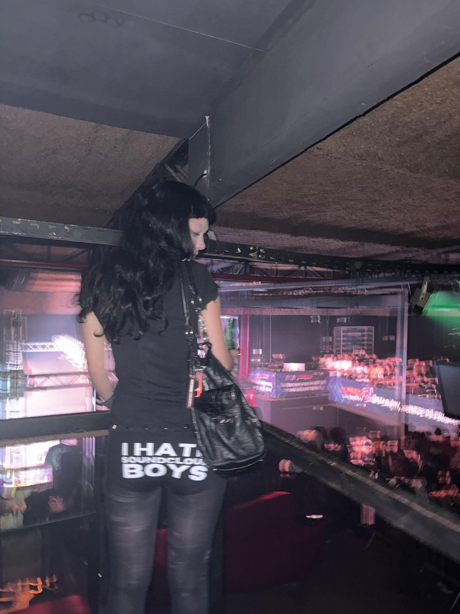 esquisitasophi's tweet photo. I hate SoundCloud boys https://t.co/ytOJxXetNN