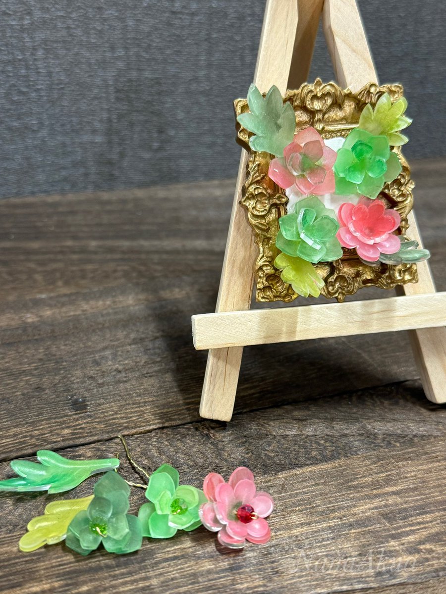 NanaAkua's tweet photo. 昨日のプラバンワークショップ、参加者の皆さんの作品

ナナアクヤの蔵前でのワークショップは皆でお手本通りの同じものを作ることはやりません

ご自身の作りたいイメージを実現できるよう、色々な材料もご用意してます

来月は10/18に開催です https://t.co/sbrcQpGksu