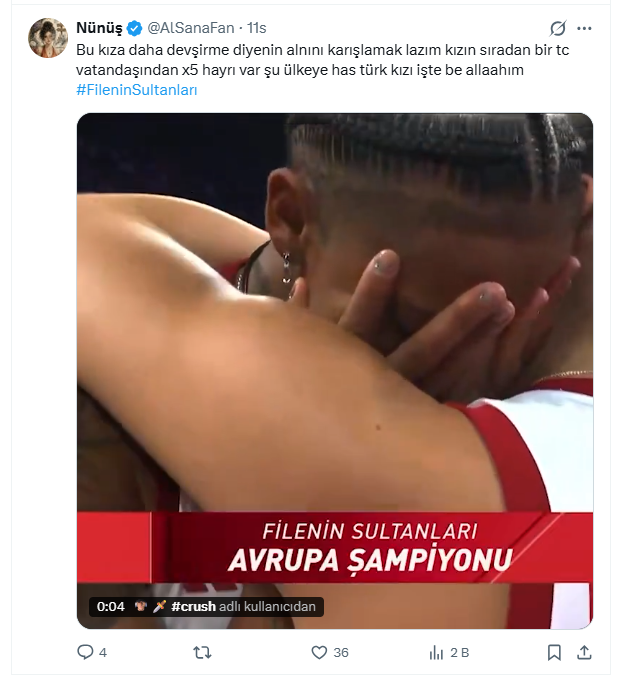 antilechiffe's tweet photo. @AlSanaFan Türk seyircileri bu şekilde alın karışlıyor işte. spora yakışmayan açıklamalarda bulunan Teziç, hem de bizim topraklarımızda. bence çok yerinde ve abartısız bir protesto. hazla hümanistliğe gerek yok. hak etmiş, hak ettiğini de bulmuş. https://t.co/nvX75DOpnW