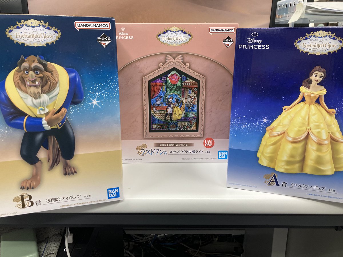 75UDLC0219's tweet photo. 会社の目の前のセブン。
ガム買いに行ったらあって。ラストワンまで残り10でＡ.Bのこり。これはやるしかない https://t.co/pm8liATnEU
