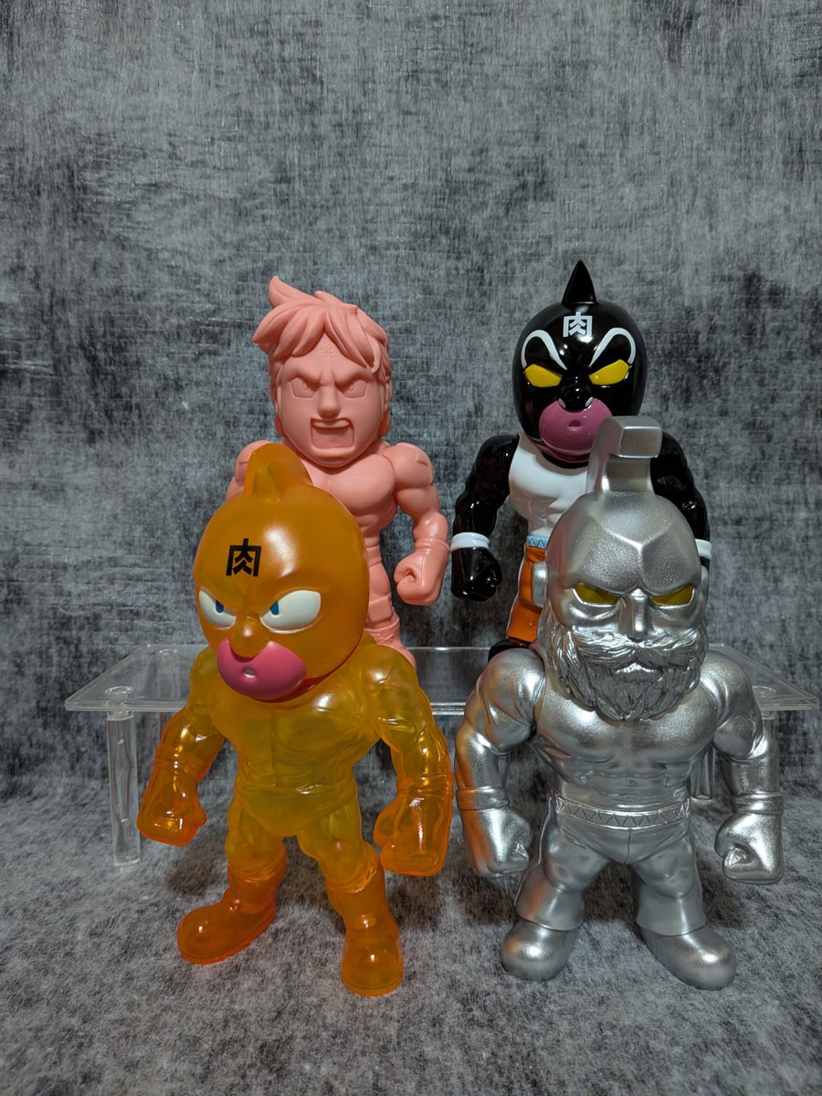 purores's tweet photo. マンモスマンは叫んでるverと足元が消えかかってるのがナイス。
マンモスマンはやっと3体目。
そしてカメハメとゆかりのあるキャラ達。
そして一番増え続けてるロビン。
#キン肉マン
#サイクロンジョー
#KUFC
#キンコレ
#ソフビ https://t.co/KPDM3NEvM0