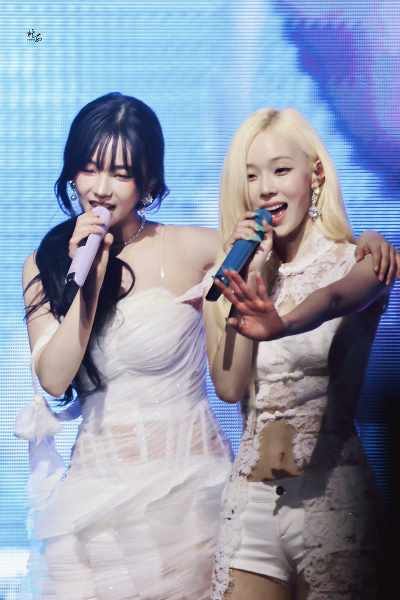 BuYiWeiQi's tweet photo. 260906
SYNK : COMPLæXITY in Santiago

#지민정 #jiminjeong 
#에스파 #aespa https://t.co/s6KztOVl3g