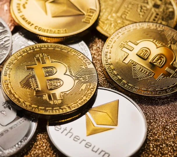 SHelenaSG's tweet photo. The BTC market is approaching a critical moment; once this period is over, it may see the next wave of growth. https://t.co/BrVlOOwasF