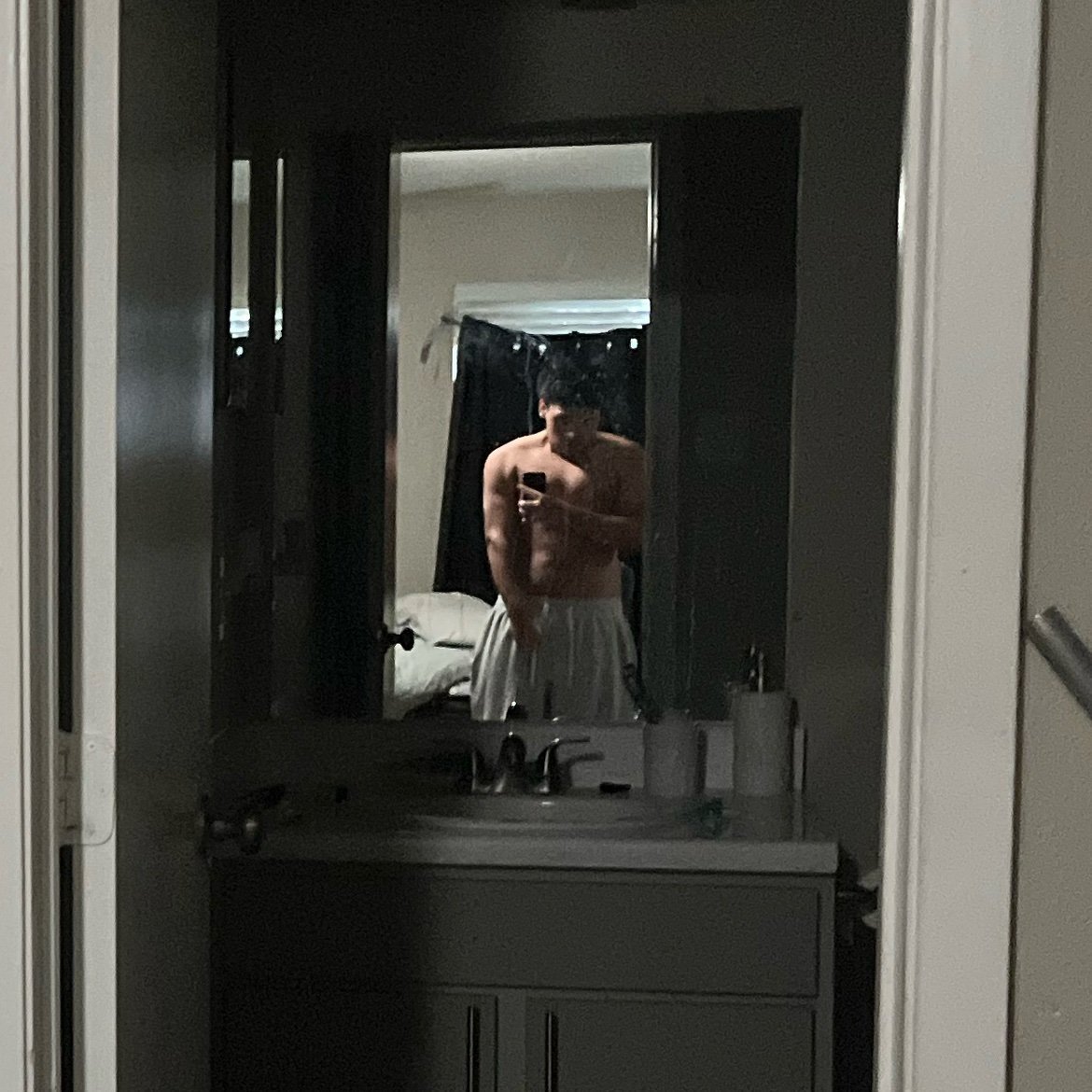 AlexJr_69's tweet photo. I need a bitch to ride this dick #slut #bigdick #htx https://t.co/YtU8mKEQTf
