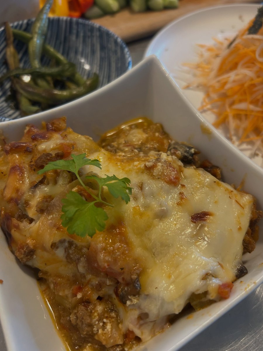 ShantelJan8xa's tweet photo. Carrot and daikon salad 
Veggie sticks 
Lasagna 
7/21/26 https://t.co/98L5RrQBhy