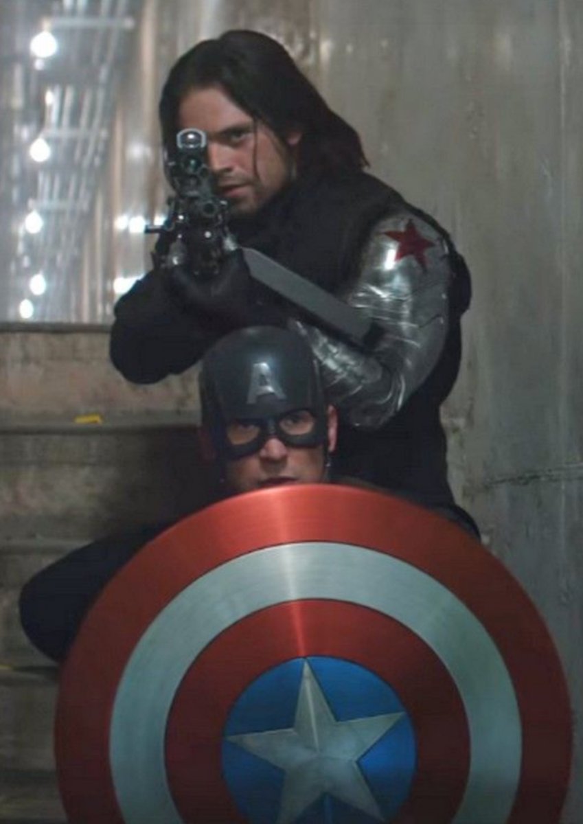 MCUFilmNews's tweet photo. Chris Evans, when asked which scene with Sebastian Stan was his favorite to film.

“Every scene... it's another thing where you don't realize how good you had it till you don't really have it anymore.

Even into Civil War, we really loved working together so much.”

(via: FAN EXPO Boston)