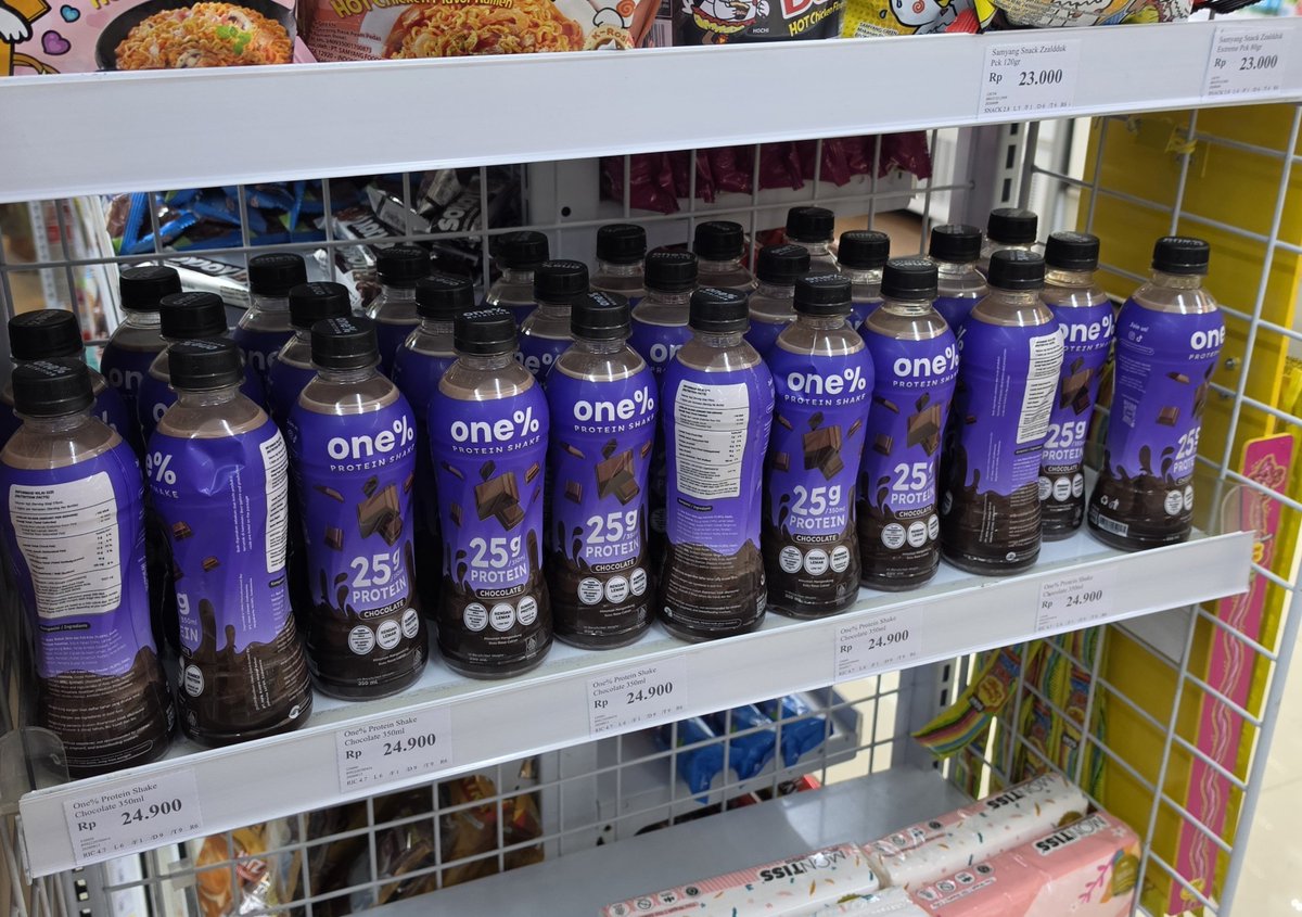d_OnlyMe__'s tweet photo. Ehh di famima ternyata jual ini juga 😍🤤 https://t.co/hN4by5hFSN