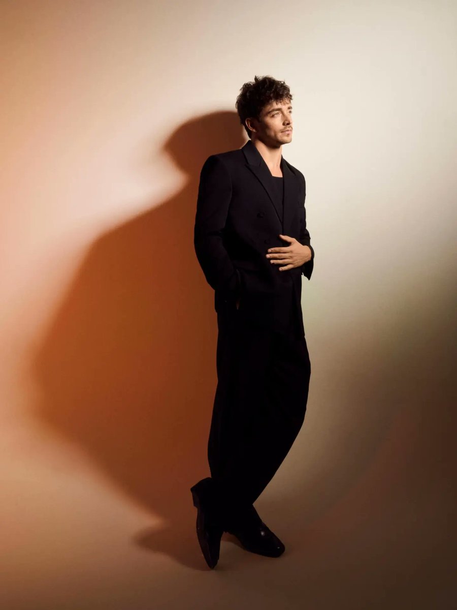 Marcelosussa9's tweet photo. Off camera, still unmistakable. A backstage glimpse of Charles Leclerc for L’Oréal Paris. https://t.co/xFzePuz86L
