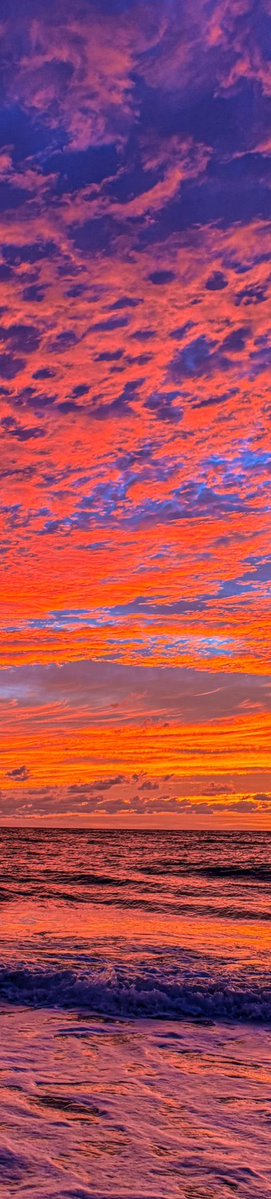 capturaspy's tweet photo. Sunset https://t.co/iBRxbQfyRA