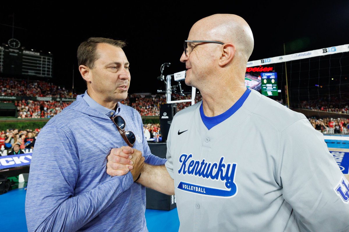 Kentucky Volleyball wins in Wrigley Field