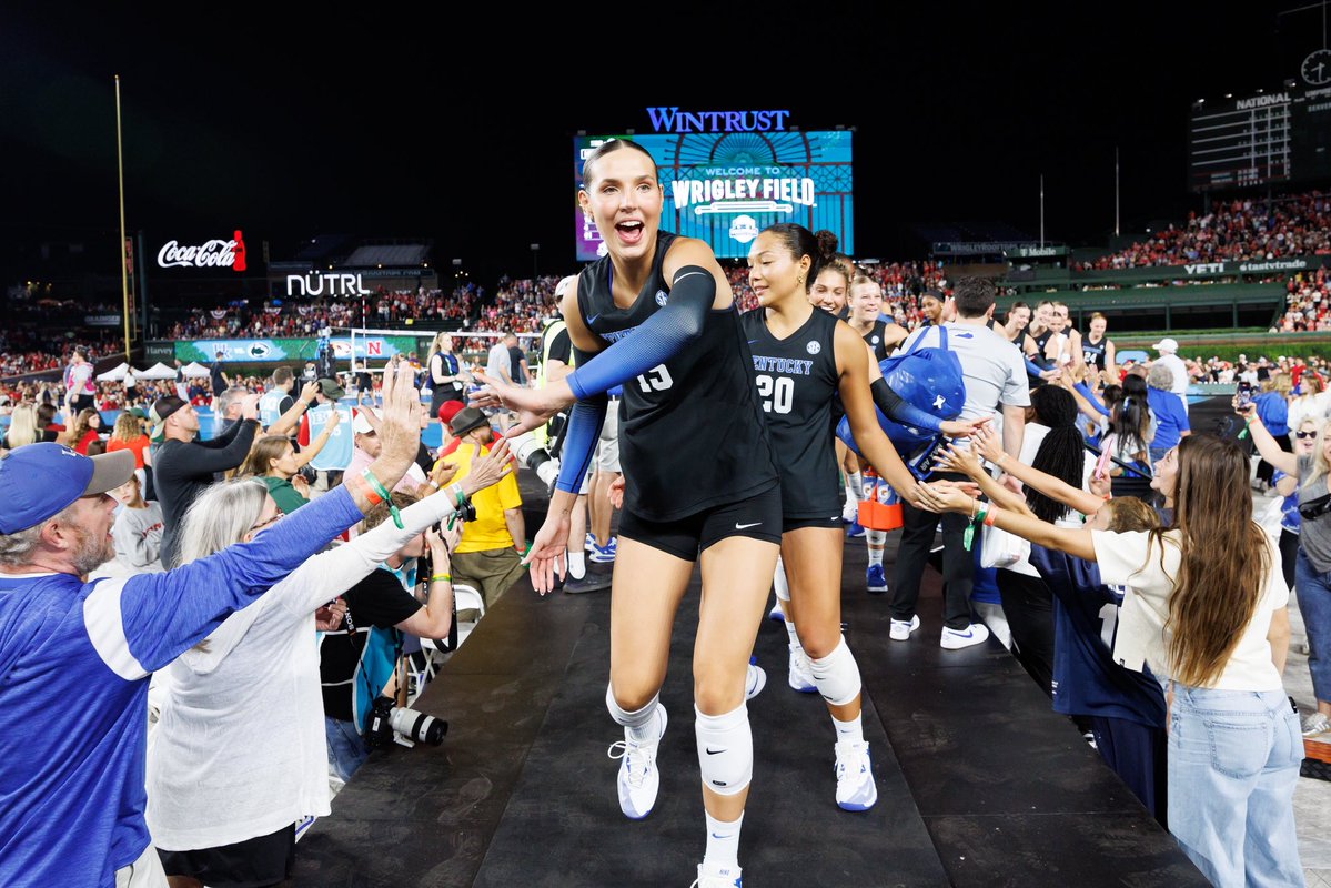 Kentucky Volleyball wins in Wrigley Field