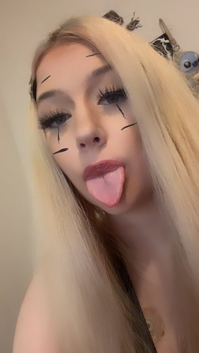 roselily1118's tweet photo. #onlyfans #of #onlyfan #gym #sexy #hot #blonde #likeforlike #followforfollow #like #follow #photoshoot #curvy #CurvyFigure #teen #teenager #teenagergirls #bo0bs #paypig #daddy #babygirl #hottie #baddie https://t.co/lLXlmrNCKs