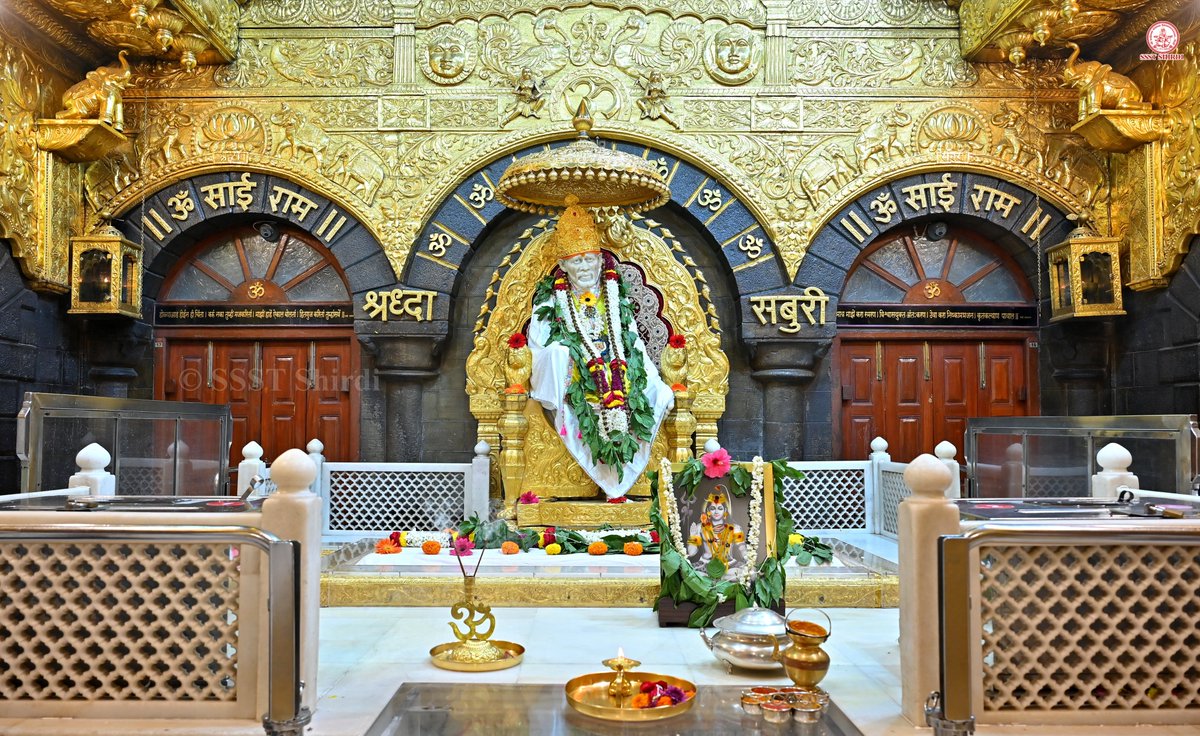 Gottipati4546's tweet photo. *!! ॐ साई राम !!*
*श्री साईबाबा संस्थान विश्वस्त व्यवस्था,शिर्डी*
*!! ॐ Sai Ram !!*
*Shri Saibaba Sansthan Trust, Shirdi*
≈≈≈≈≈≈≈≈≈≈≈≈≈≈≈≈≈ 
*आरती :-शिर्डी माझे पंढरपुर*
*सोमवार ०७ सप्टेंबर २०२६*  
*Aarti :-Shirdi Majhe Pandharpur*
*Monday 07 September 2026* https://t.co/ec8gEaaeZV