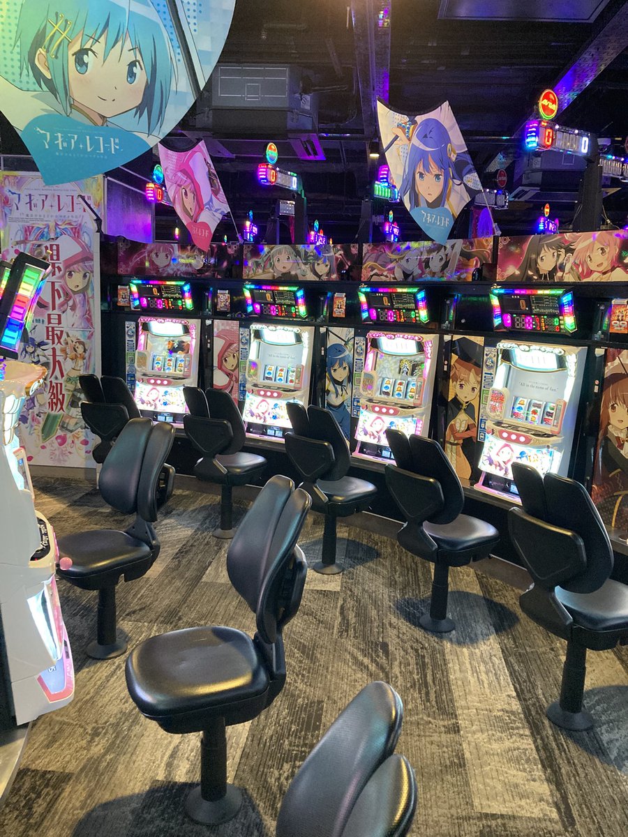 R1025Hiromi's tweet photo. マギレコに力入れてるお店好きやわ〜 https://t.co/gLJ3eOg3h8