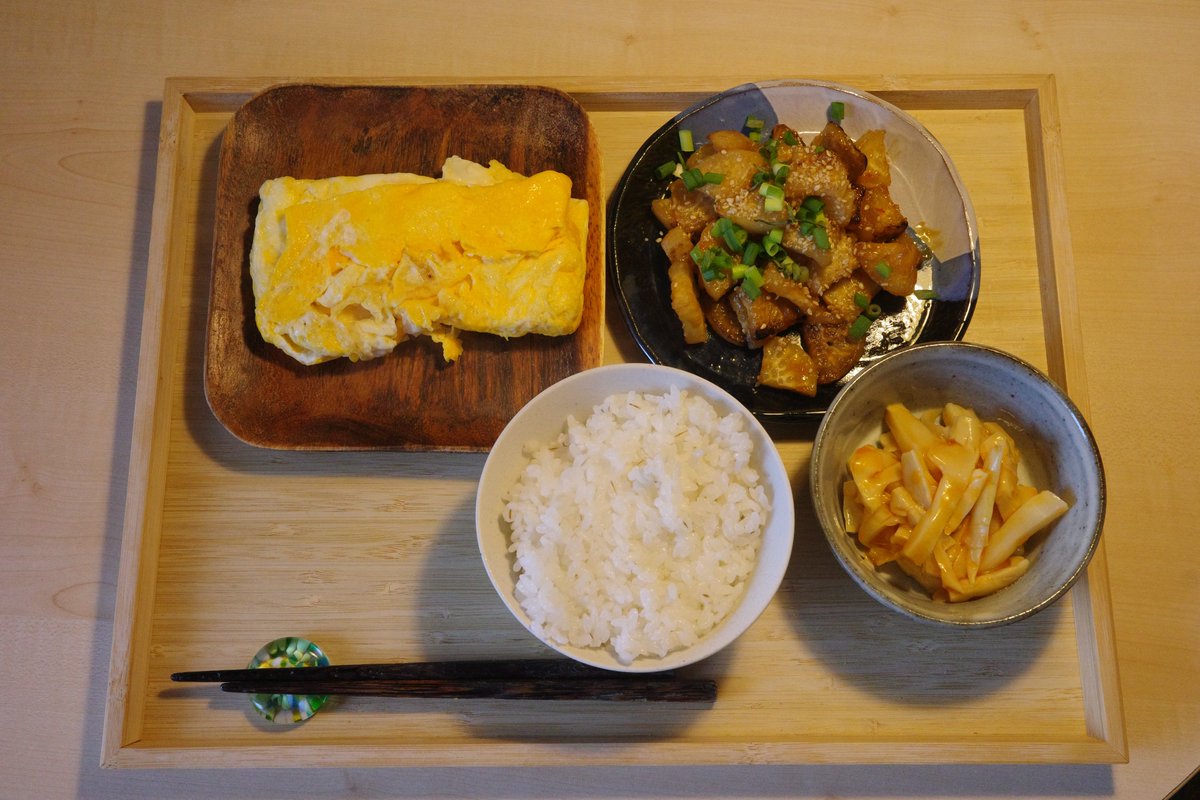 Hyuruya's tweet photo. 朝飯 https://t.co/oB3rnTDlmZ