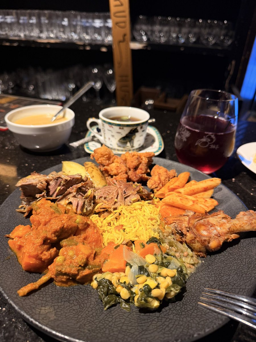 Grand_Pyramid's tweet photo. 🇪🇬 本格エジプト料理ビュッフェを楽しみませんか？😍✨

平日は 2,500円、週末は 3,000円！🍽️🇪🇬
エジプト人シェフが腕を振るう、本場のエジプト料理をお楽しみいただけます👨‍🍳✨

……そして、ここからが嬉しいお知らせです❤️

🎁 事前にビュッフェをご予約いただくと、タジン1品を無料でお楽しみいただけます！ 🍲✨

お得に本場のエジプトの味を楽しむチャンス🇪🇬
ぜひご予約のうえ、お越しください😊

皆さまのご来店をお待ちしております！❤️

#GrandPyramid #エジプト料理 #東京グルメ #飯田橋 #ハラール