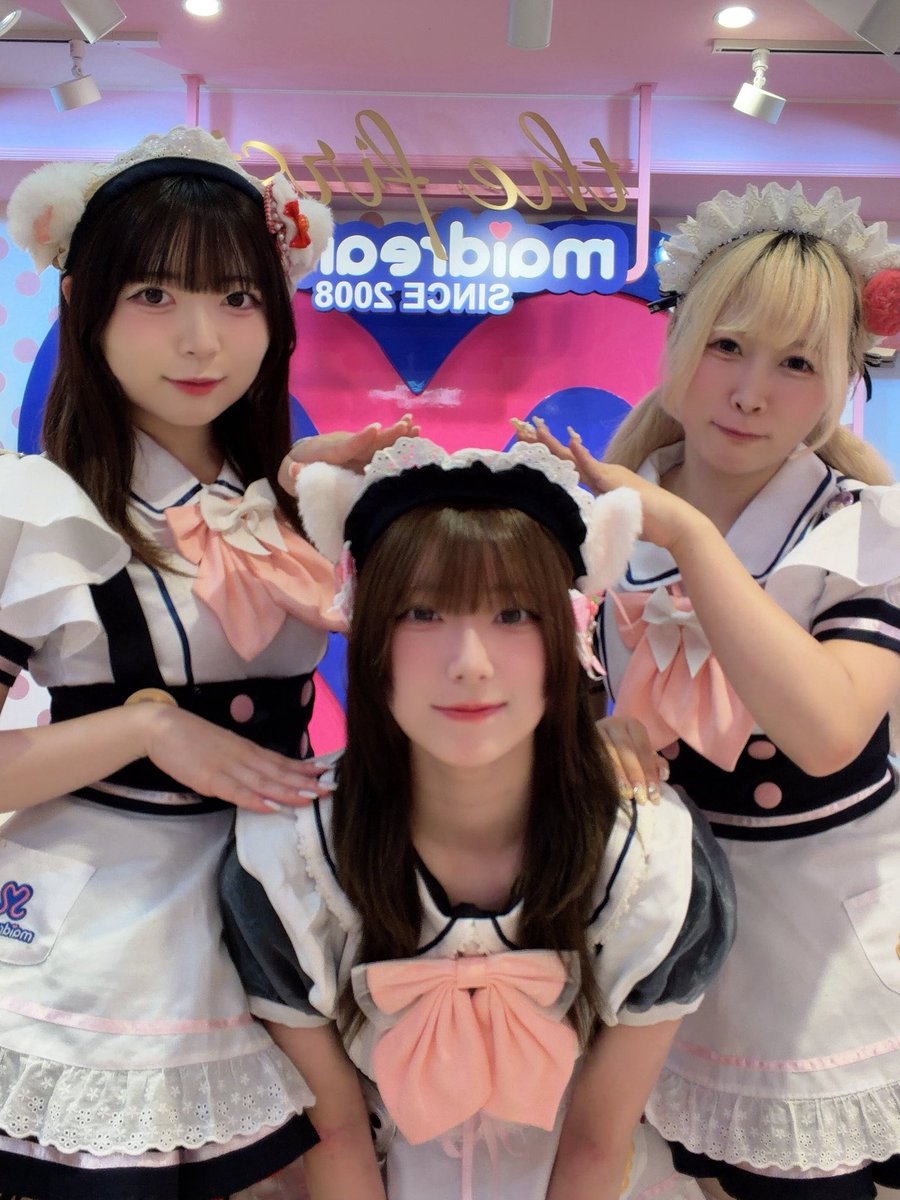 head_maidreamin's tweet photo. ご主人様♡お嬢様おはようございます☀
#めいどりーみん本店 開国しました❣️

本日のおすすめは新人戦オムライス🍨💖
何皿食べれるかチャレンジしませんか？⚡️

たくさんのご入国お待ちしておりますっ🌟

#メイドカフェ #秋葉原 https://t.co/VAdfaJK6tY