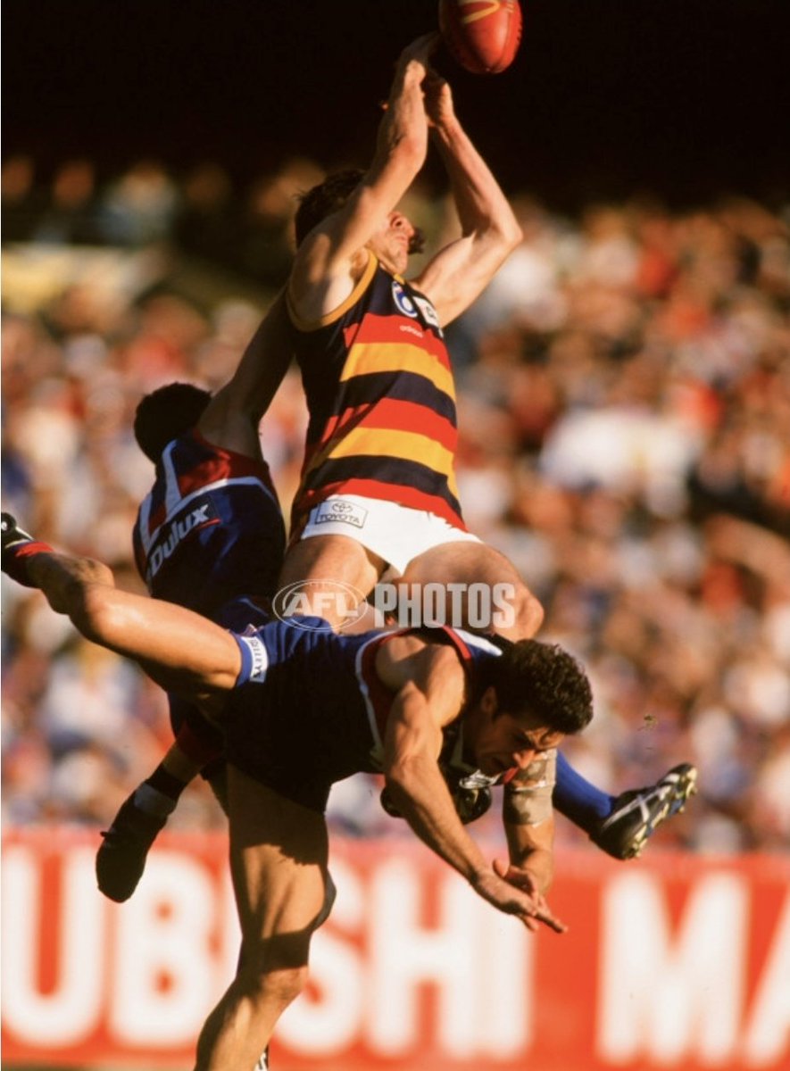 rishgoon's tweet photo. Right before Rankine kicked goal of the year Dawson went for that 97 Prelim Jarman grab 🙌 @Adelaide_FC https://t.co/TaQDAdEhO8